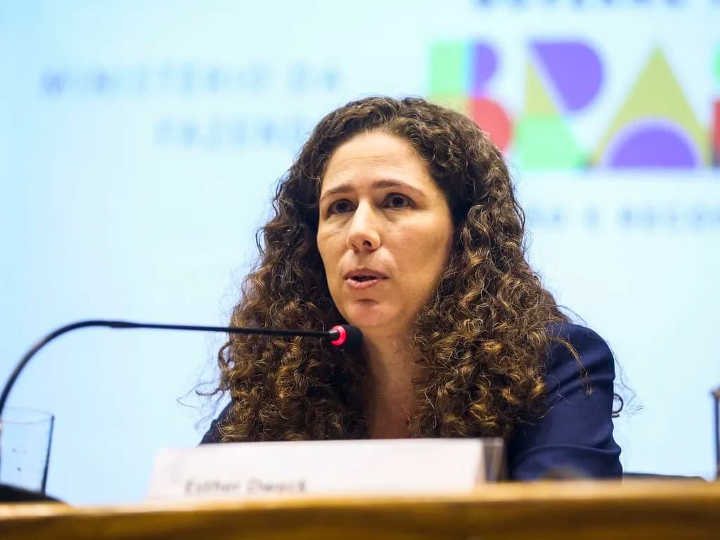 Governo federal: ministra da Gestão fala sobre retomada de concursos