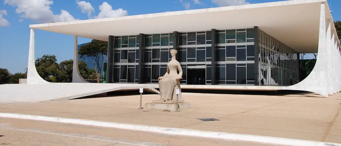 STF mantém exigência de nível superior para cargo de técnico judiciário