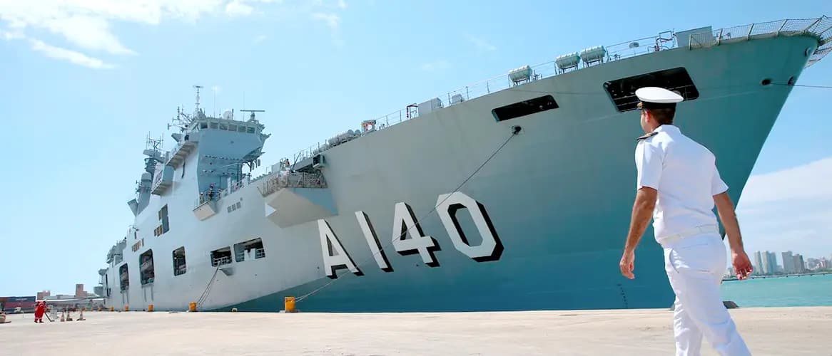 Concurso Escola Naval: edital publicado com 49 vagas para nível médio