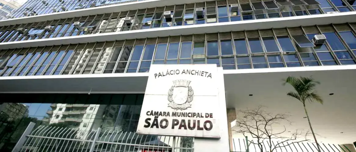Concurso Câmara São Paulo: divulgada nova retificação do edital