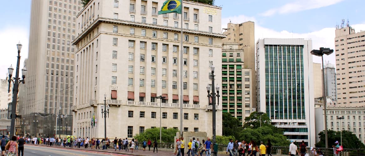 Concurso Prefeitura SP: estabilidade e ganhos iniciais de R$9.655