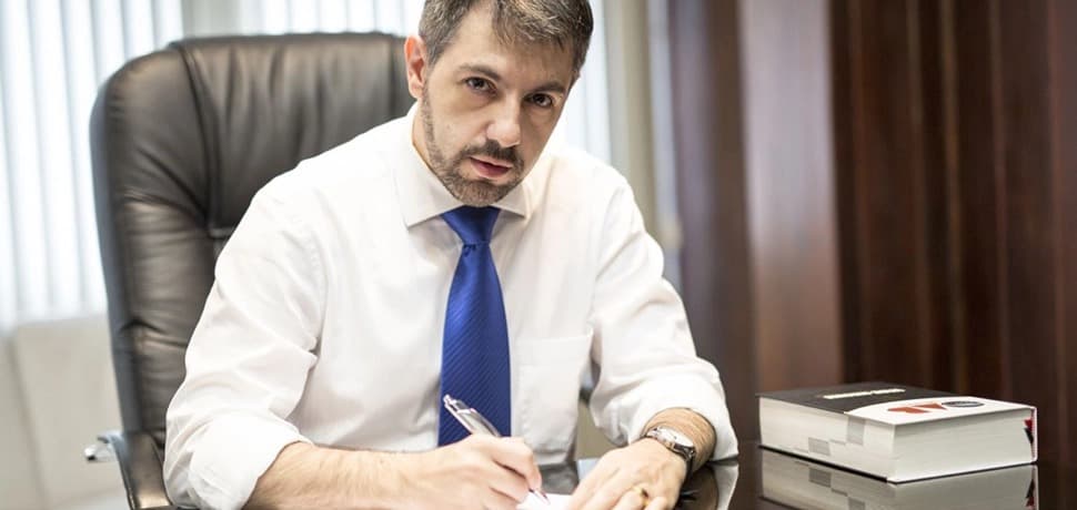 Dúvida do Concurseiro: pode ocorrer um novo concurso público mesmo que o anterior não tenha expirado?